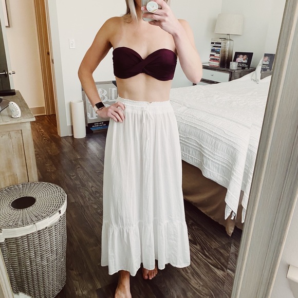 Victoria’s Secret Strapless Plum Swimsuit Top - Picture 1 of 5